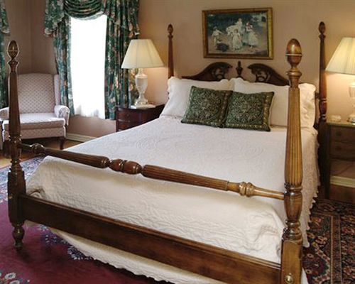 Montague Inn Saginaw Bagian luar foto