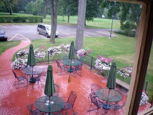 Montague Inn Saginaw Bagian luar foto